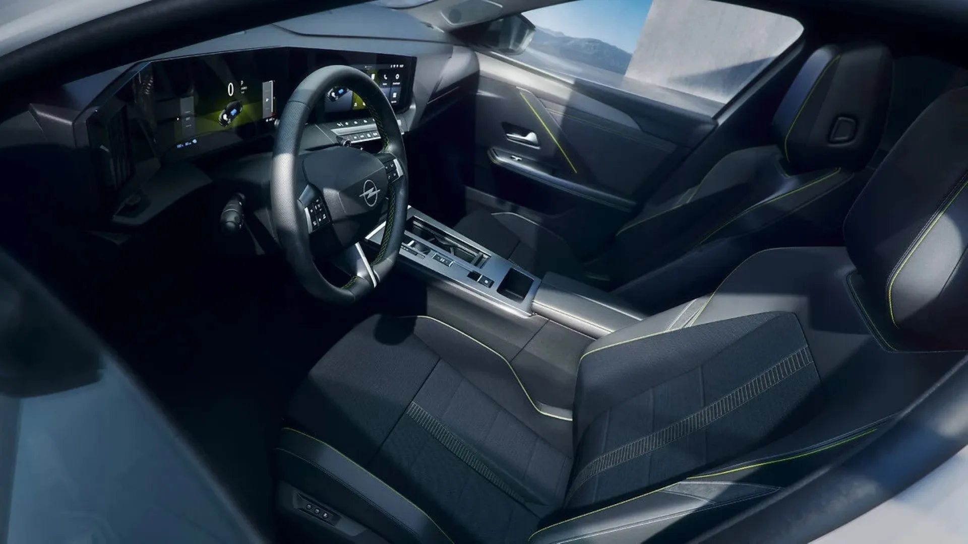 Sportiškas įvaizdis be kompromisų: „Opel Astra GSE Line“ ruošiasi debiutui Paryžiaus automobilių parodoje