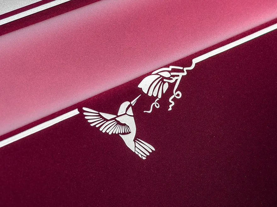 Neįkainojama prabanga iš Dubajaus: pristatytas unikalus „Rolls-Royce Phantom Hummingbird“ su perlamutro inkrustacijomis