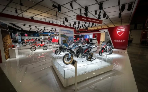 „EICMA 2026“ anonsas: į Milaną sugrįžta didieji gamintojai ir laukia intriguojančios premjeros