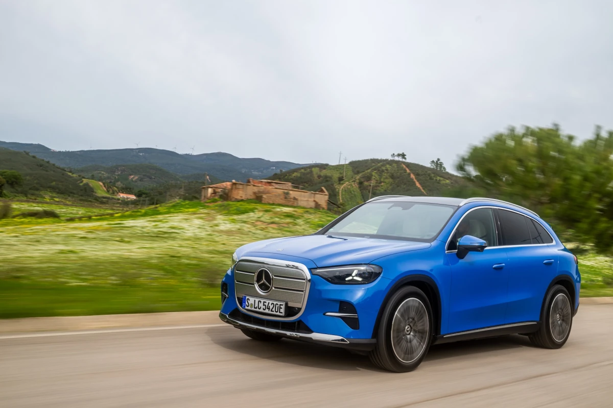 Elektrinis „Mercedes-Benz GLC“ išrinktas Vokietijos metų „Premium“ automobiliu