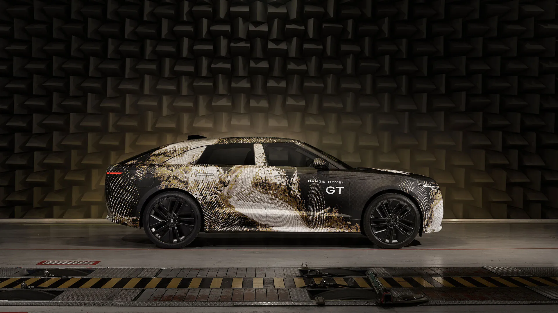 „Range Rover GT“ debiutas artėja: ką jau žinome apie visiškai naują modelį?