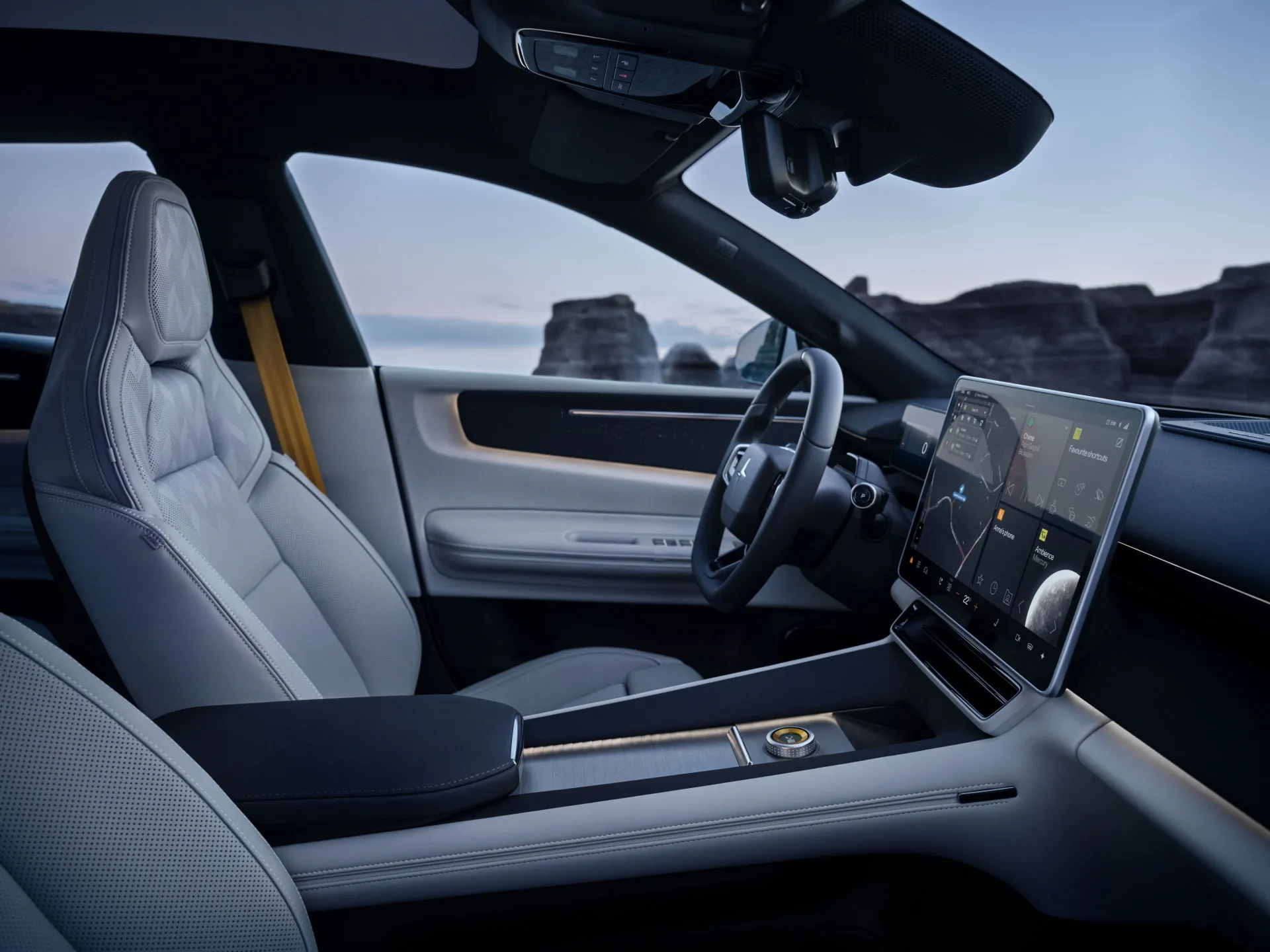 Švediškas minimalizmas atranda praktiškumą: oficialiai debiutuoja „Polestar 4 SUV“