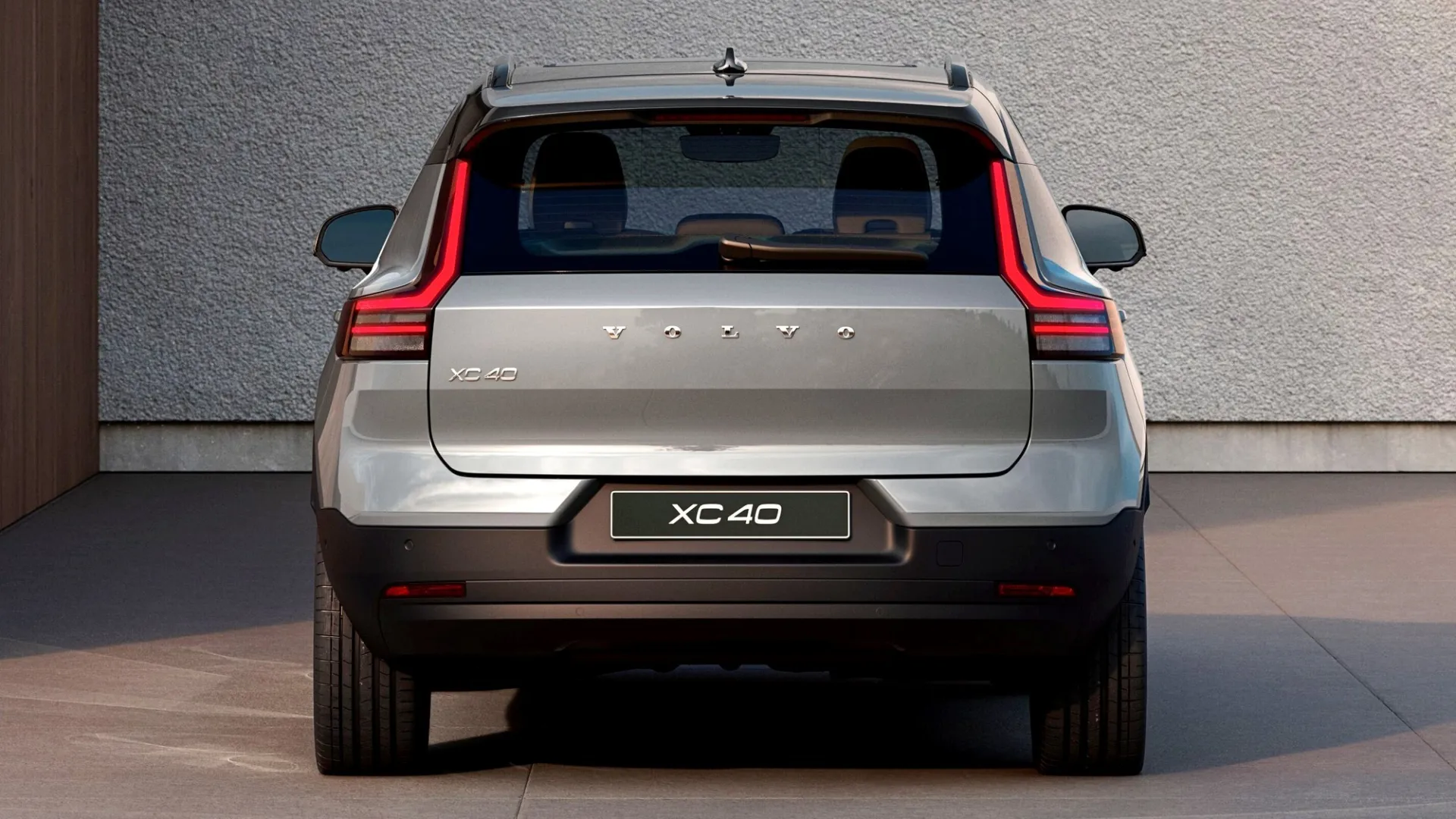 Ilgai lauktas atnaujinimas: „Volvo“ modernizavo populiariuosius XC40, EX40 ir EC40 krosoverius