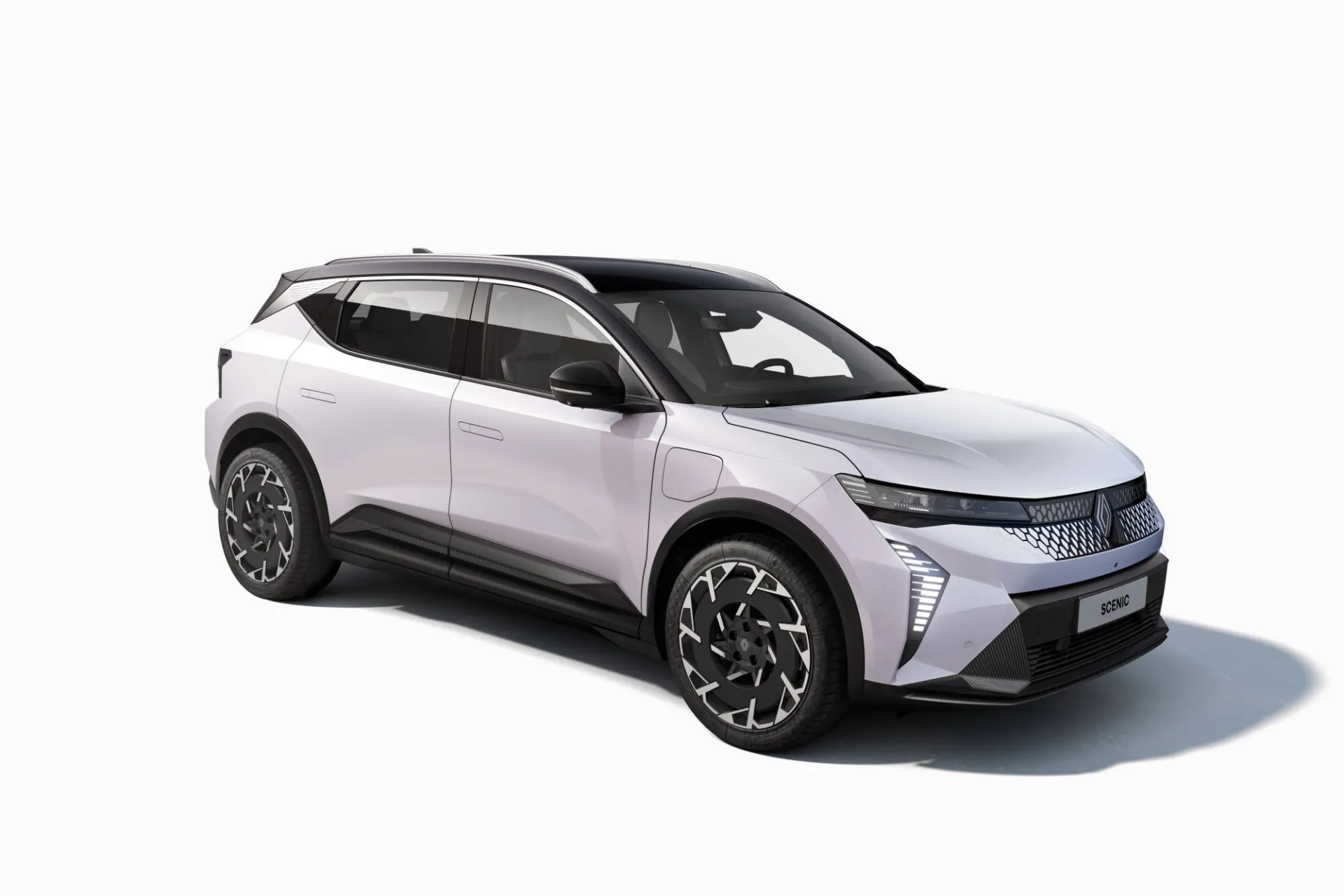 „Metų automobilis 2024“ evoliucionuoja: atnaujintas „Renault Scenic E-Tech“ stebina „Google Gemini“ DI, nauja LFP baterija ir net kavos aparatu