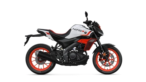 Aštresnis, agresyvesnis ir išmanesnis: pristatytas naujos kartos 2027 metų „Yamaha MT-125“