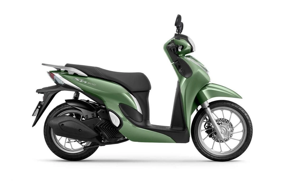 Modernizuota klasika miestui: „Honda“ Europoje pristatė 2027 m. „SH Mode 125“ motorolerį