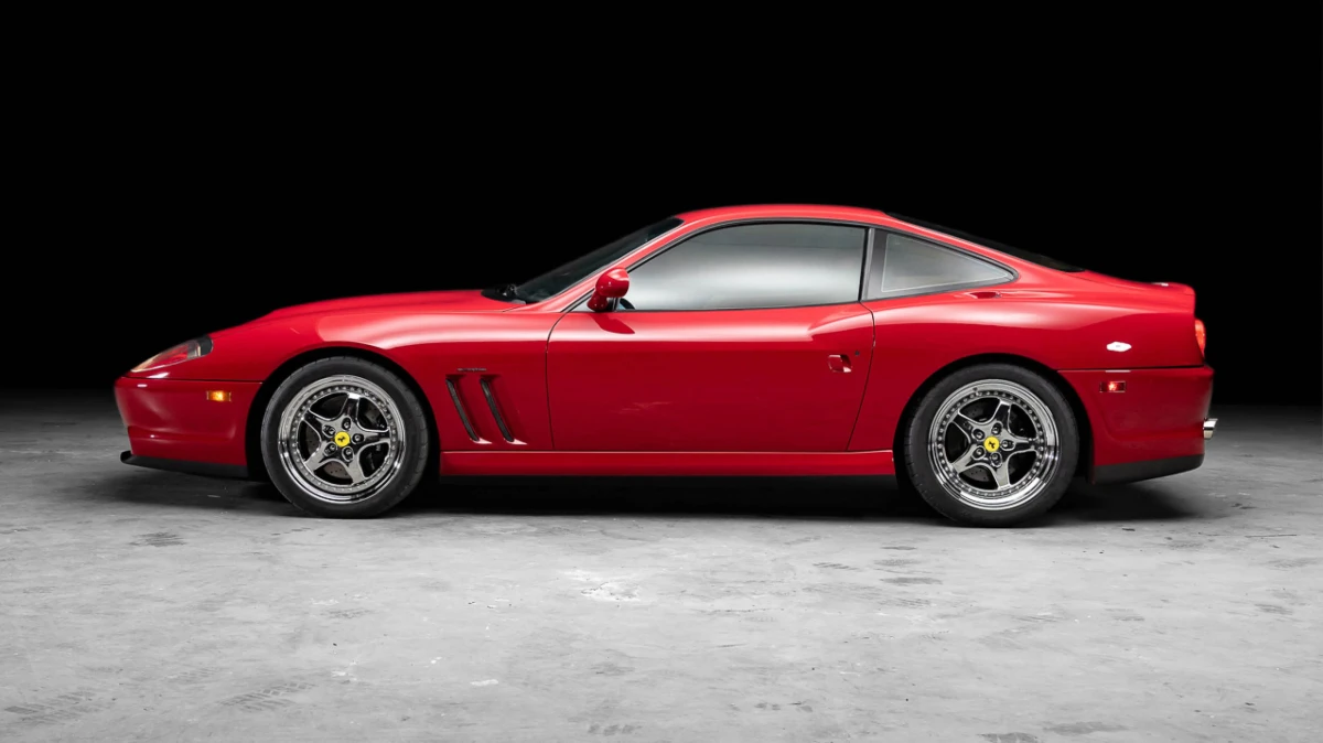 Aukcione už rekordinę sumą parduotas Michaelo Jordano „Ferrari 550 Maranello“