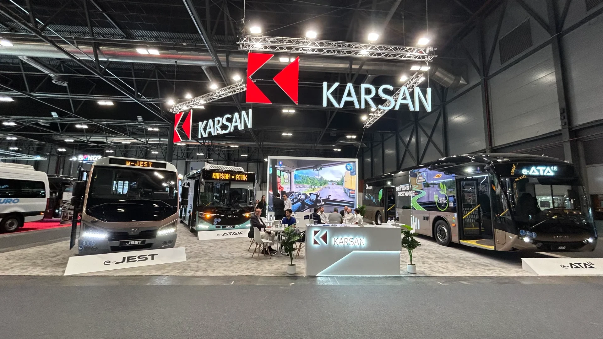 Europos autobusų pramonės pulsas: svarbiausios FIAA 2026 parodos naujienos iš Madrido