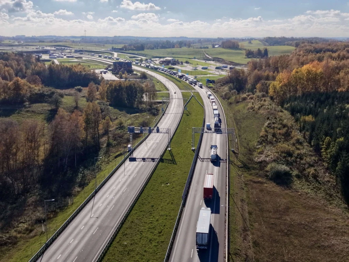 Naujajai „Via Toll“ sistemai pakaks išmaniojo telefono: kuo išsiskirs Lietuvoje diegiama technologija
