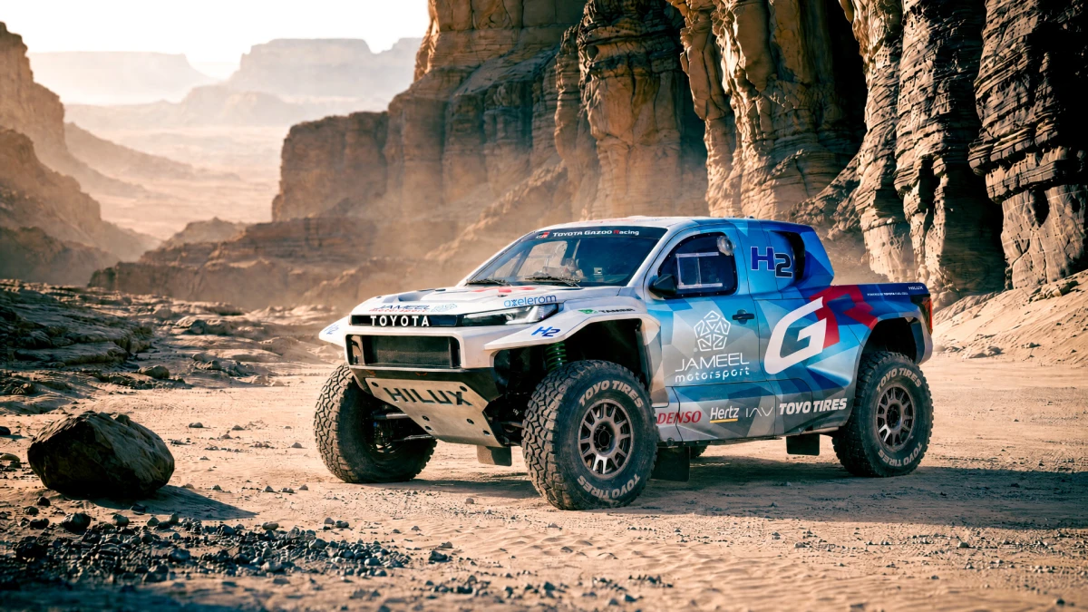 Vandenilio galia Dakare: „Toyota Gazoo Racing“ pristatė partnerius 2027 m. ralio iššūkiui su FCEV pikapu