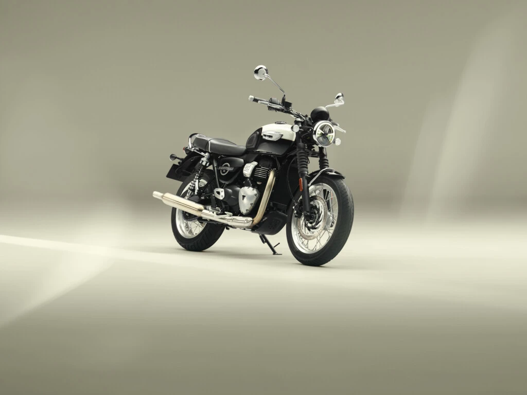 Britų klasikos renesansas: „Triumph“ pristato 2027 m. „Bonneville T40“ ir „T40 Black“