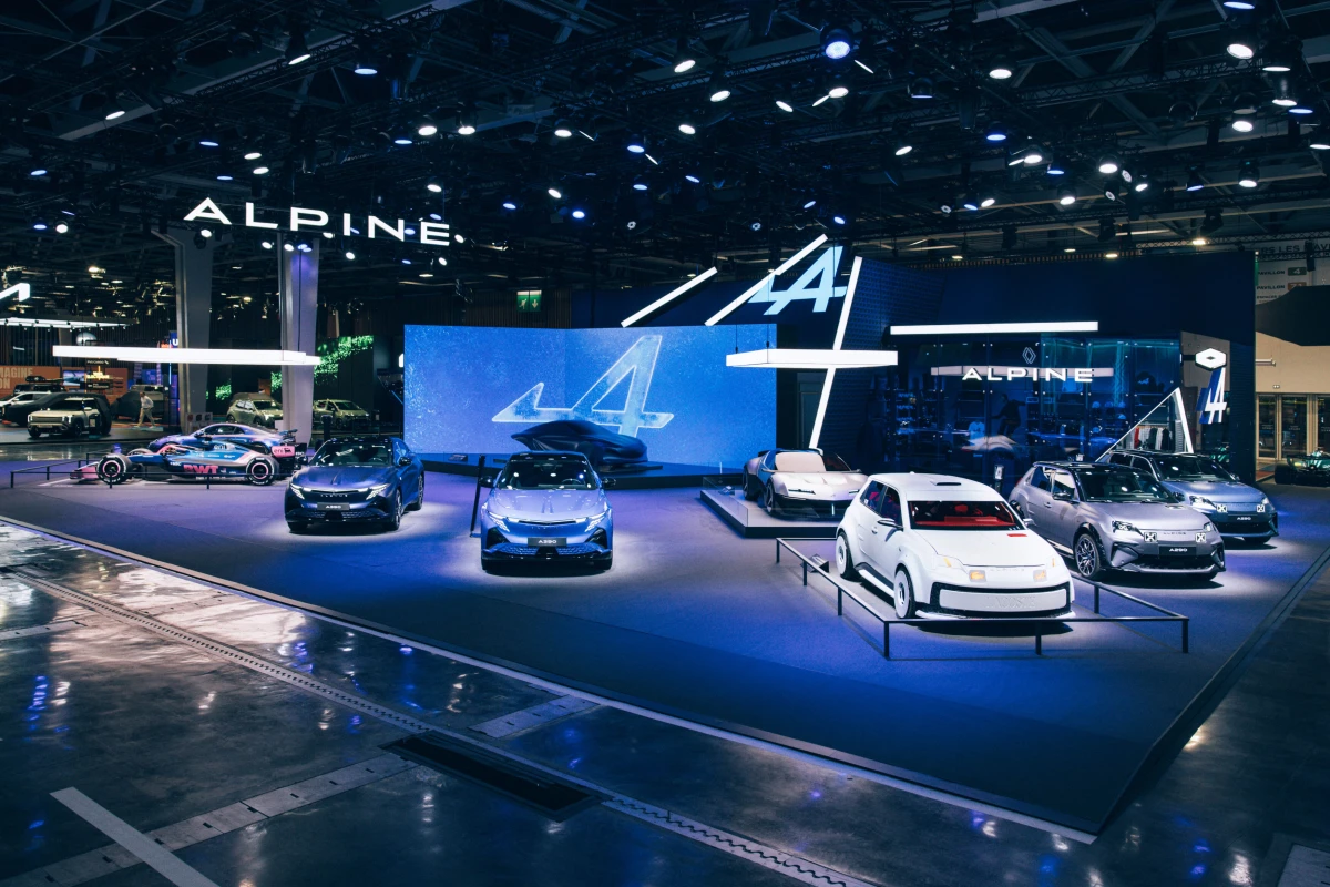 Prancūziškas renesansas Paryžiuje: „Alpine“ atskleidė ateities sportinių modelių viziją ir rekordinį augimą