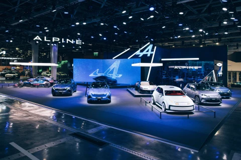Prancūziškas renesansas Paryžiuje: „Alpine“ atskleidė ateities sportinių modelių viziją ir rekordinį augimą