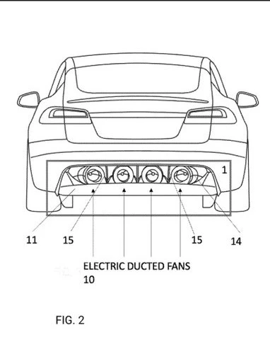 „Tesla“ užpatentavo ekstremalią aerodinamikos sistemą: elektromobilį prie kelio spaus po dugnu sumontuoti ventiliatoriai