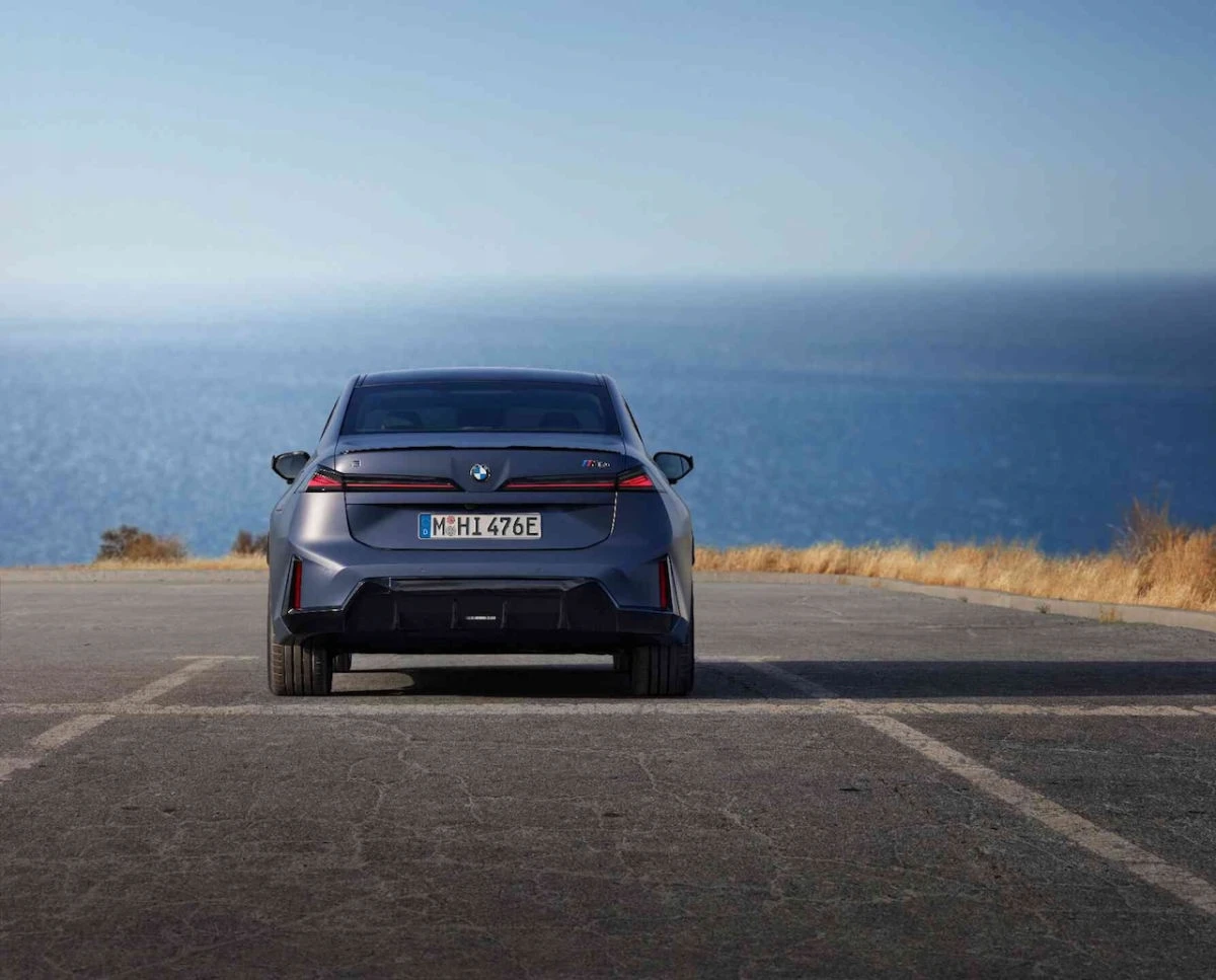 Debiutavo naujoji BMW 3 serija: elektrinis „i3“ įveiks iki 912 km