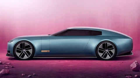 Naujos eros aušra: Niujorke debiutuoja daugiau nei 1000 AG elektrinis „Jaguar Type 01“ GT