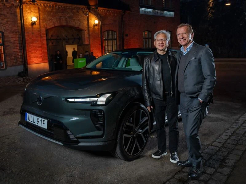 Automatinio vairavimo ateitis: „Volvo Cars“ plečia dešimtmetį trunkantį bendradarbiavimą su „NVIDIA“