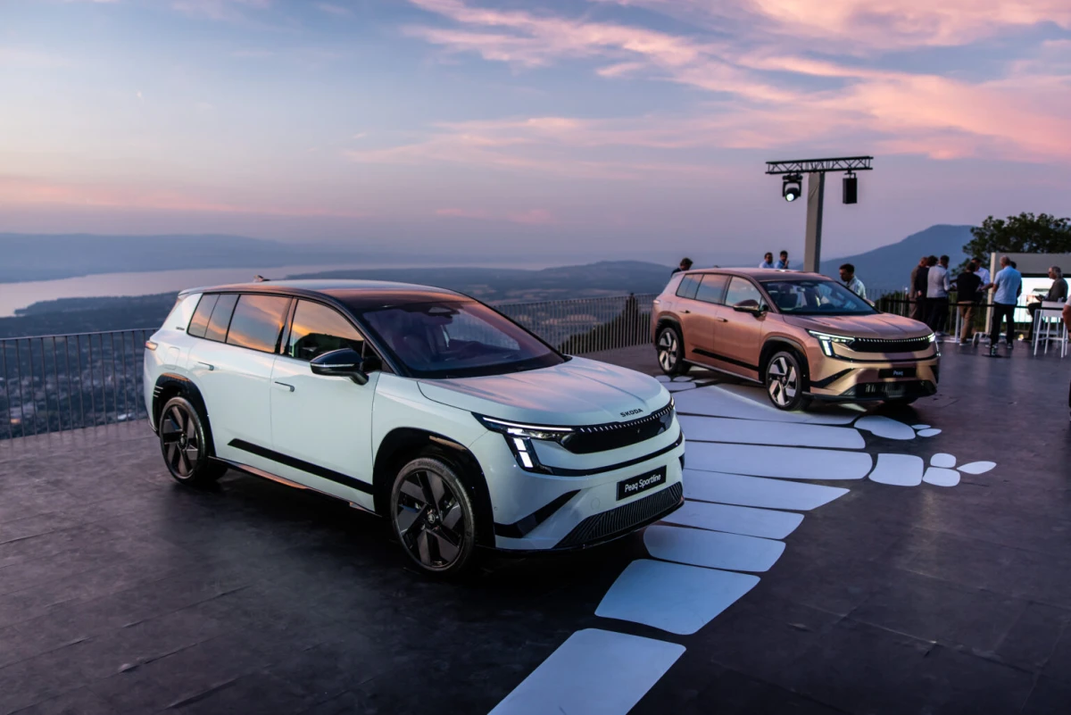 Jėgos demonstravimas Paryžiuje: „Škoda“ pristato dvi elektrines naujienas ir visą atnaujintą modelių gamą