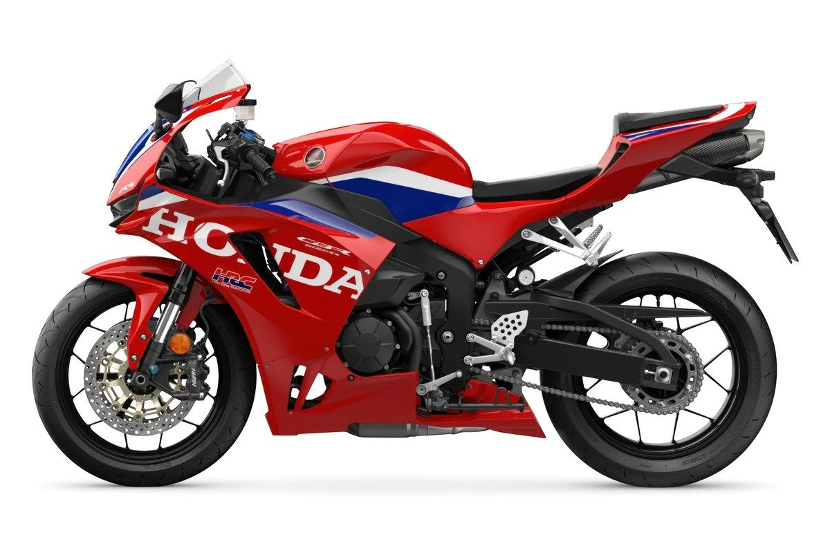 Ilgai lauktas sugrįžimas: „Honda CBR600RR“ ruošiasi užkariauti Europos rinką ir debiutuoti EICMA 2026 parodoje