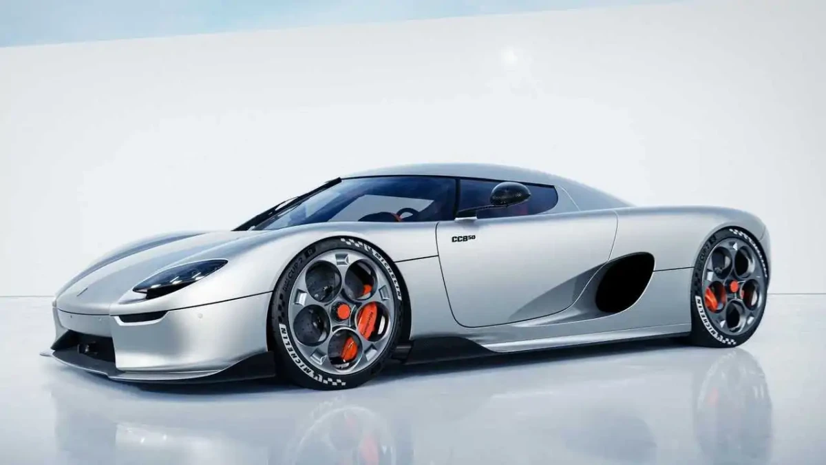 Net ir milijonus kainuojantys hiperautomobiliai klysta: „Koenigsegg“ JAV atšaukia visus „CC850“