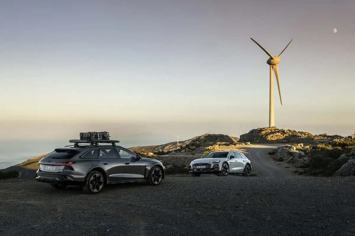 Naujienos iš Paryžiaus: „Audi“ automobilių parodoje atverčia naują lapą su efektyviuoju „A2 e-tron“ ir gigantu „Q9“