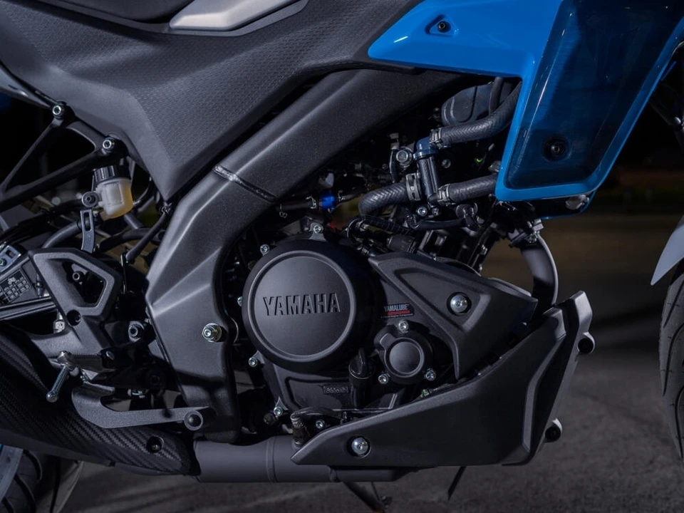 Aštresnis, agresyvesnis ir išmanesnis: pristatytas naujos kartos 2027 metų „Yamaha MT-125“
