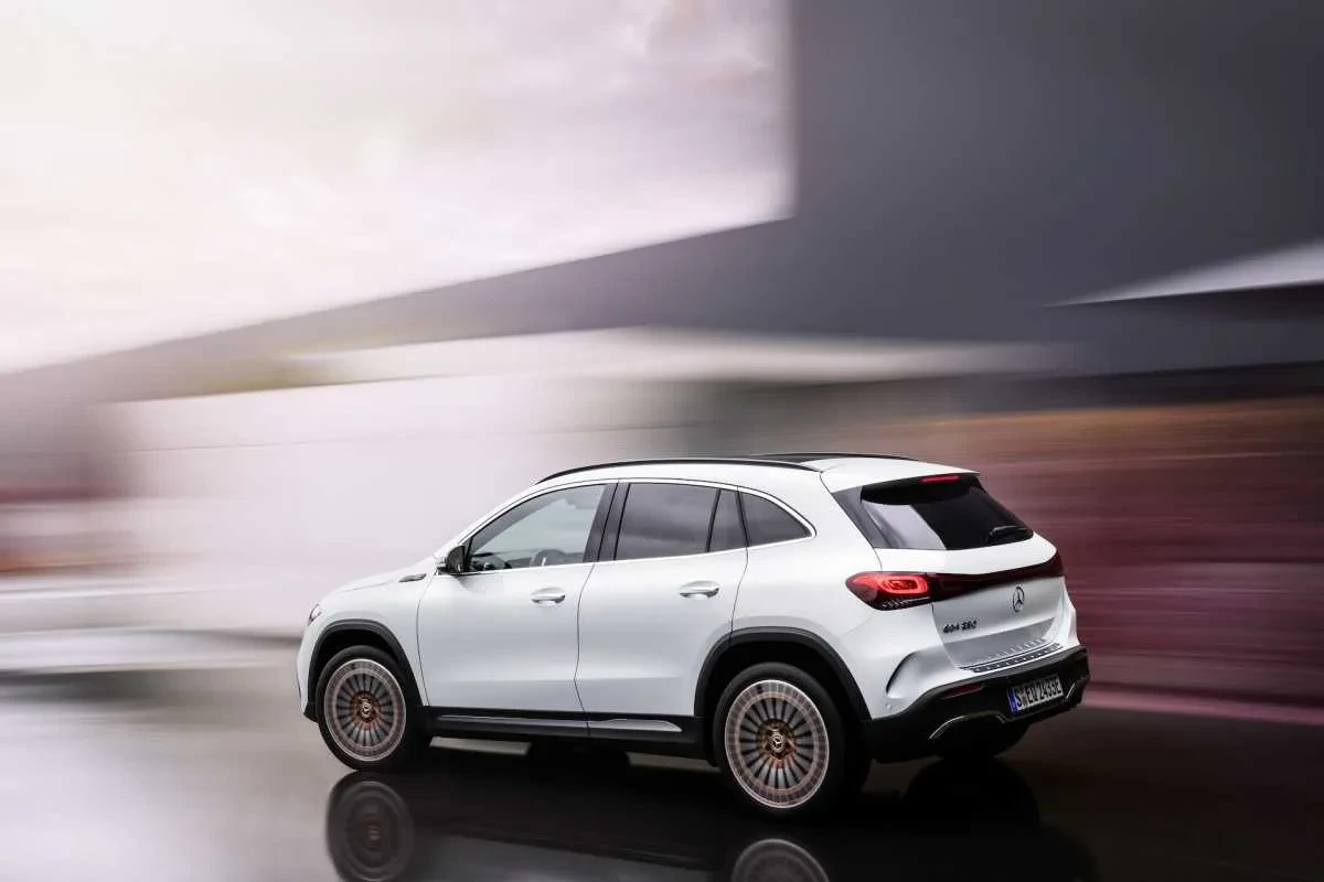 Naujasis kompaktiškas SUV „Mercedes-Benz EQA“ atvyko į Lietuvą
