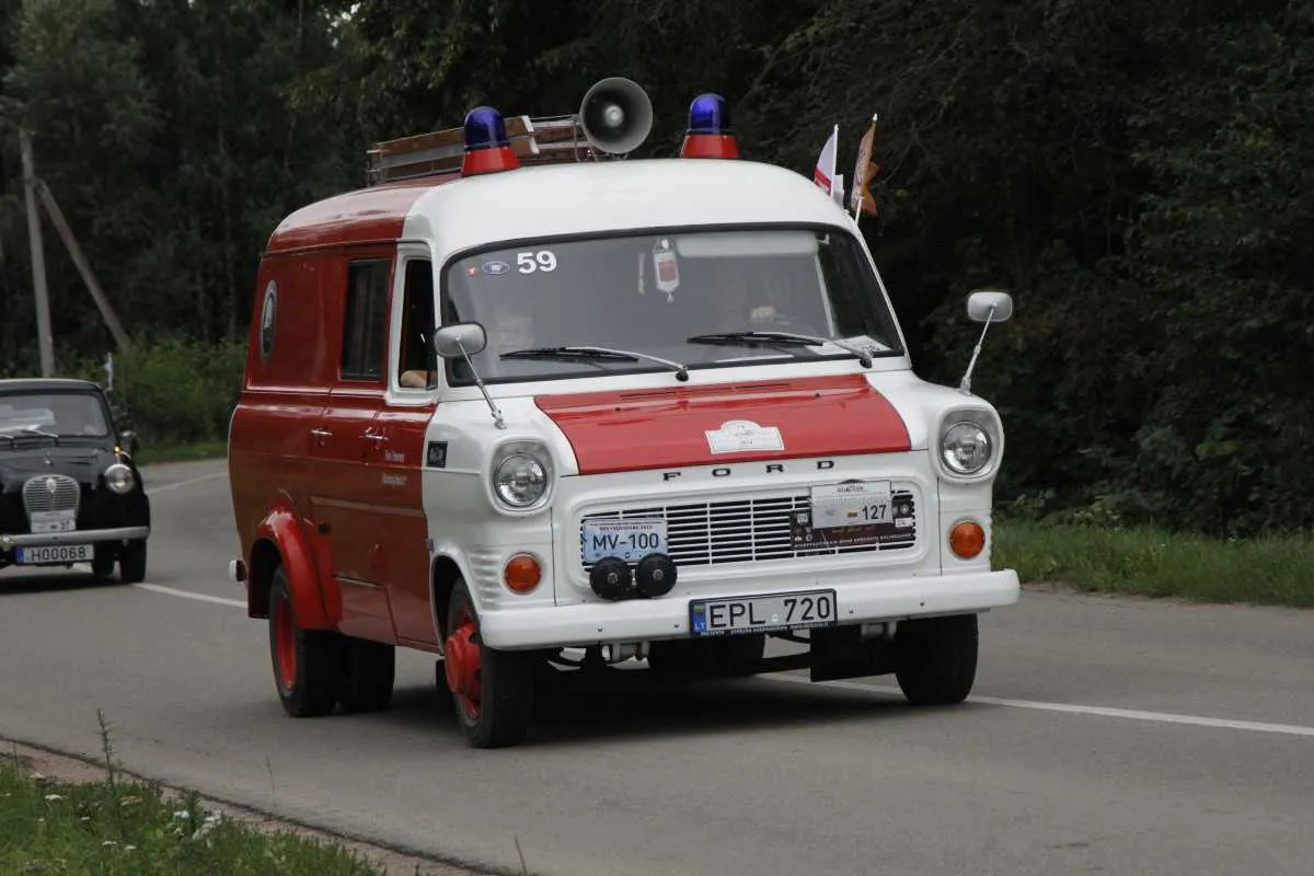 Biržuose – senovinių automobilių magija