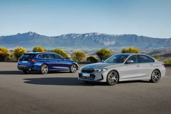Atnaujinti „BMW 3“ modeliai – turės net 7-ias iš tinklo įkraunamo hibrido versijas
