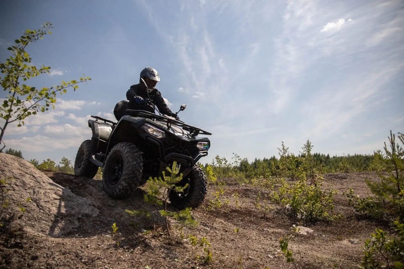 CFMOTO pristatė naujos kartos CFORCE 400L EPS