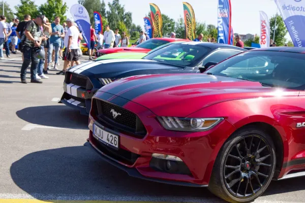 Automobiliniais renginiais nelepinamame Panevėžyje nugriautėjo Memel motor show