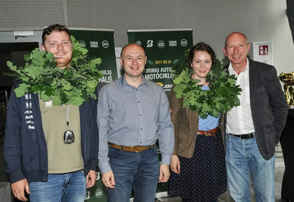Prezidento Antano Smetonos keliais riedės istoriniai automobiliai