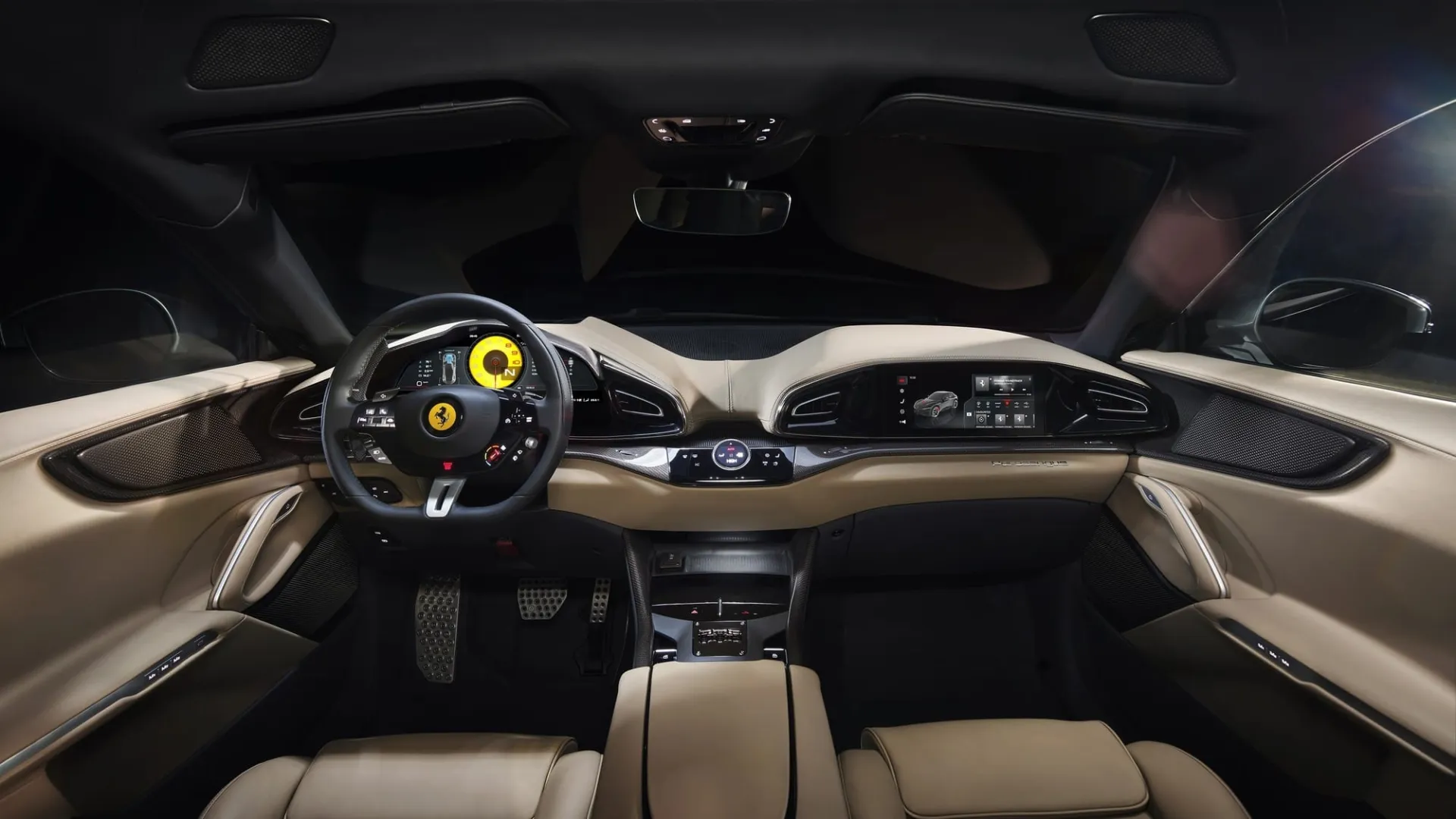 „Ferrari Purosangue” krosoveris: transaxle komponuotė ir 725 AG atmosferinis V12 variklis