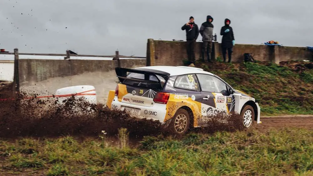 Pirmąją „Samsonas Rally Utena“ dieną tempą diktavo ekipažas iš Suomijos