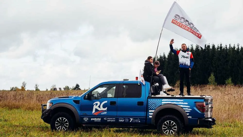 Pirmąją „Samsonas Rally Utena“ dieną tempą diktavo ekipažas iš Suomijos