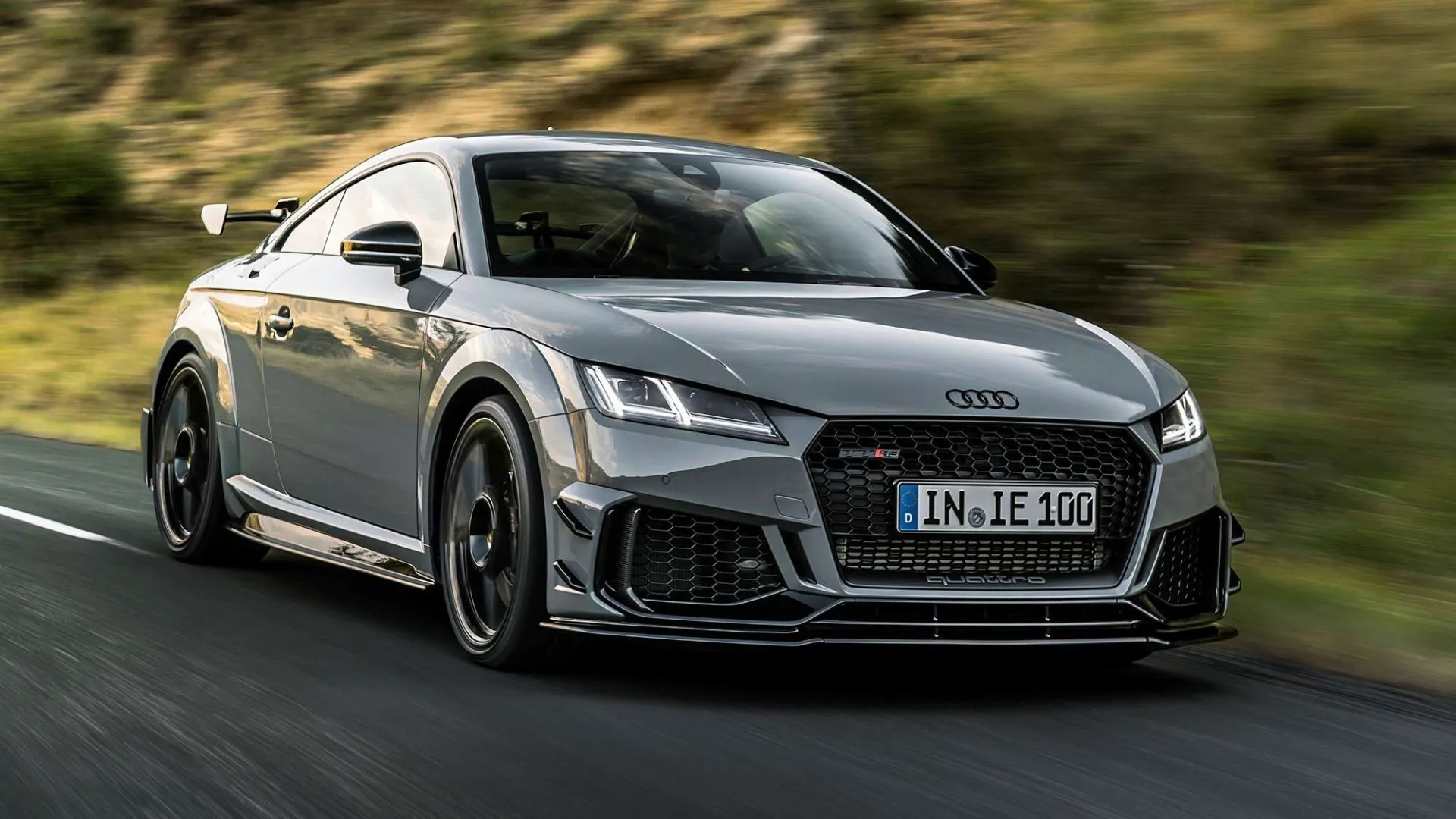 Audi TT RS Coupe iconic edition: atsisveikinimo versija Europai