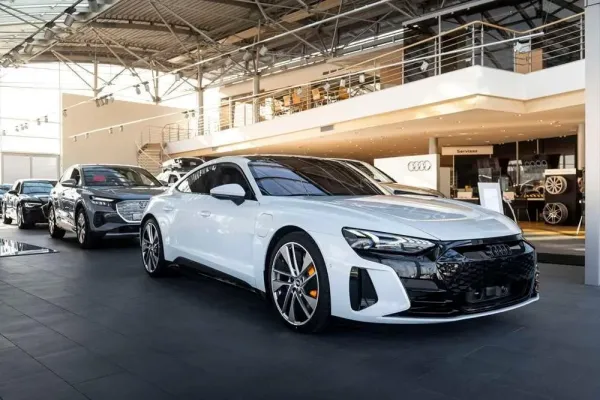 „Moller Auto Keturi žiedai“: išaugo naudotų automobilių rinka ir elektromobilių pardavimai