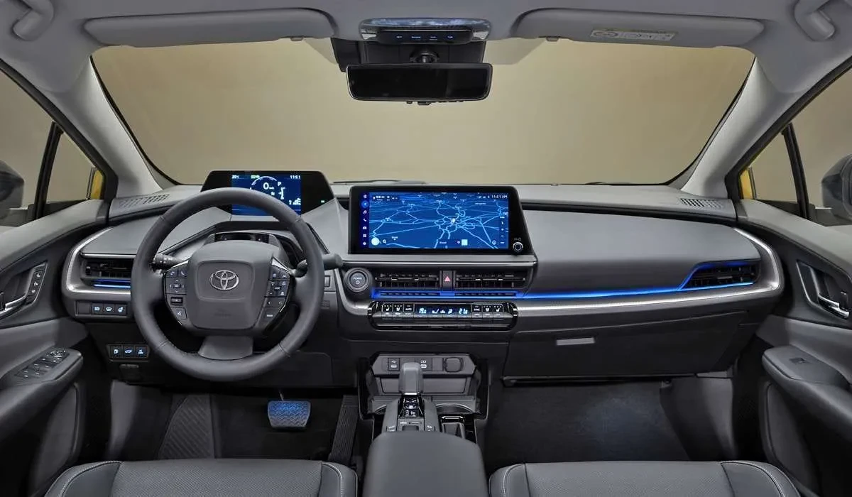 Pristatytas penktosios kartos „Toyota Prius” hibridas