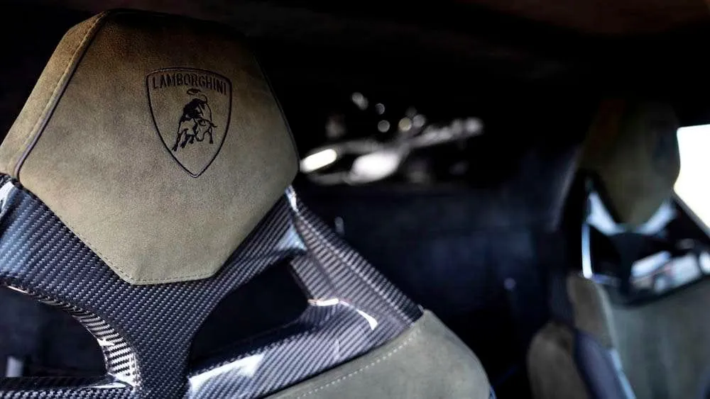 „Lamborghini Huracan Sterrato”: padidinta prošvaisa, sustiprinta kėbulo apsauga