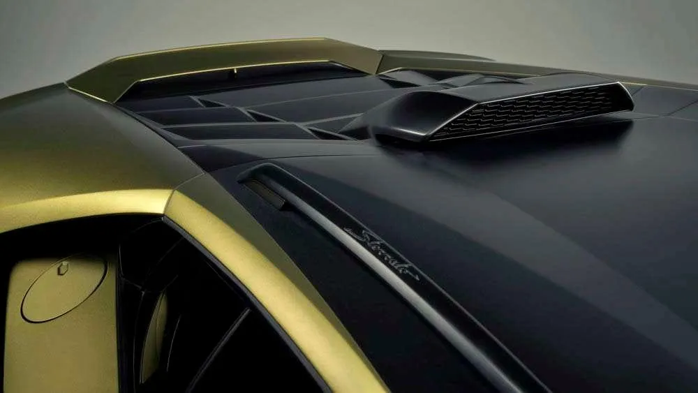 „Lamborghini Huracan Sterrato”: padidinta prošvaisa, sustiprinta kėbulo apsauga