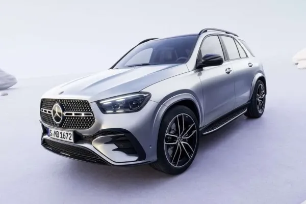 Atnaujinta visa "Mercedes-Benz GLE" šeima
