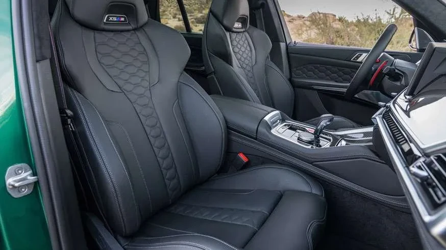 Atnaujinti BMW X5 M ir X6 M: „lengvasis hibridas”, atnaujinta išvaizda ir didesnis ekranas