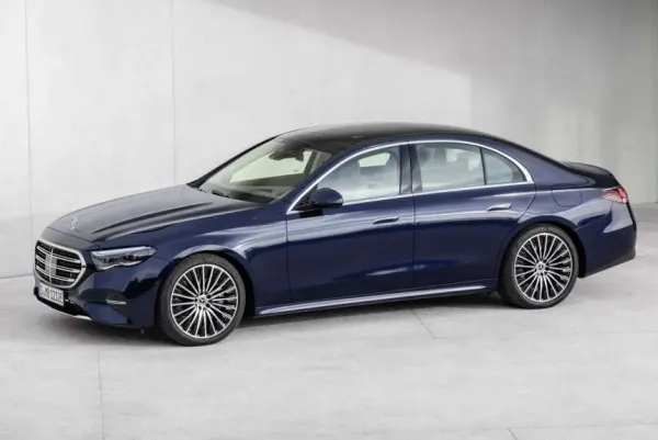 Pristatytas naujas E klasės "Mercedes-Benz" W214