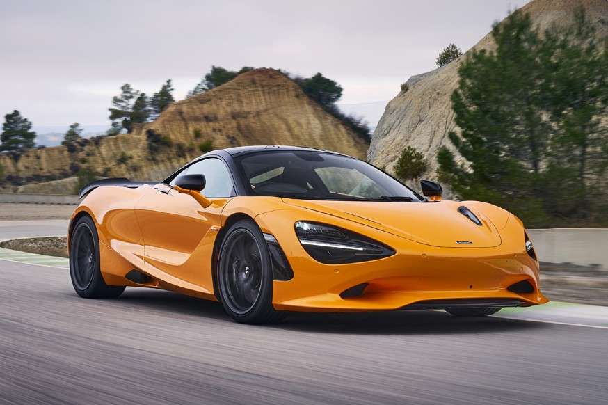 "McLaren 750S"- superautomobilis su atnaujintu varikliu ir pertvarkyta važiuokle