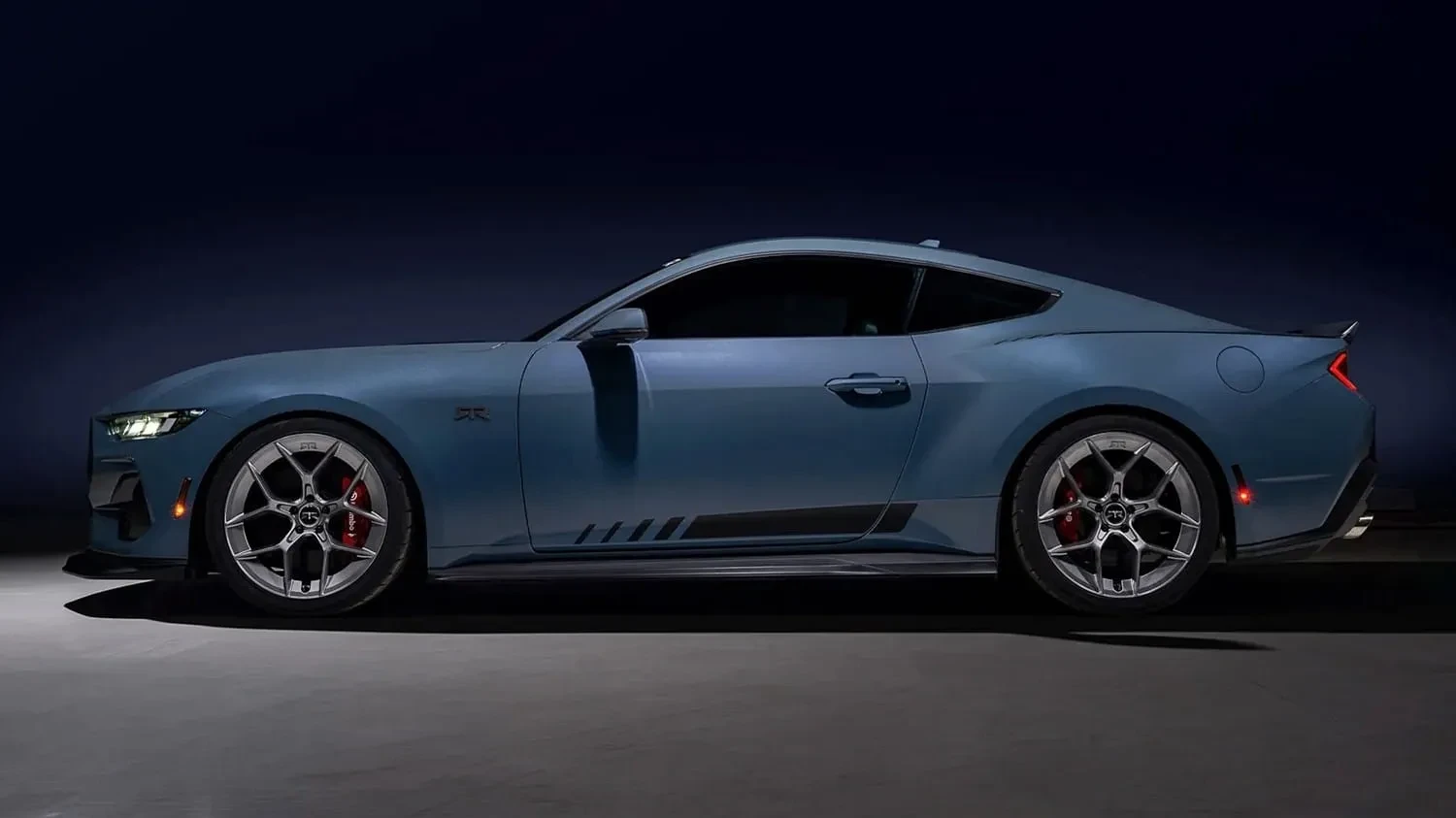 „Ford Mustang RTR Spec 2”: įspūdingas dekoras ir patobulinta pakaba