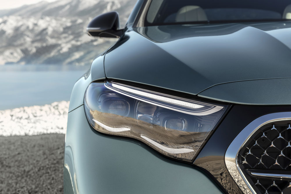 Tiltas į elektrinę ateitį: „Mercedes-Benz“ pristatė visiškai naują „E-klasę“