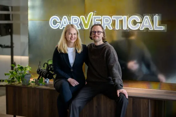 Lietuvių įmonėje „carVertical“ taikomas neįprastas modelis – marketingo vadovo kėde dalinasi dviese