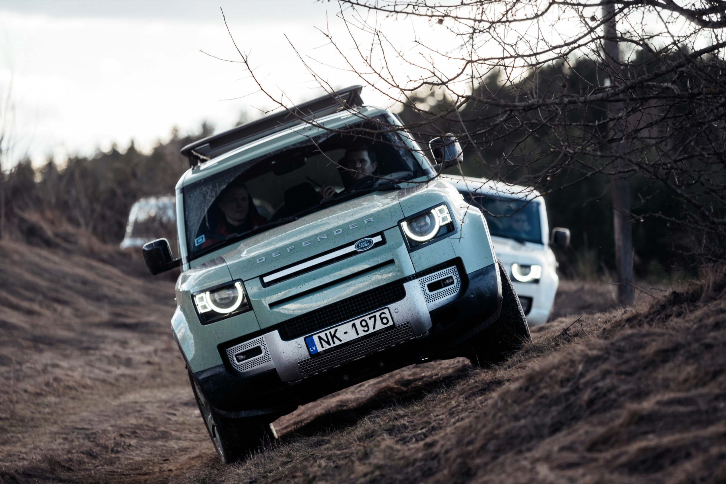 Pirmuoju Baltijos šalyse aukščiausios kvalifikacijos „Land Rover Experience“ instruktoriumi tapęs K. Raišys: tenka atrasti save iš naujo