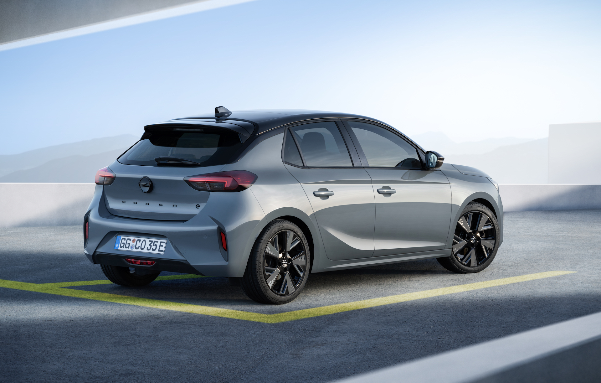 Mažų automobilių bestseleris: „Opel“ pristatė naują „Corsa“