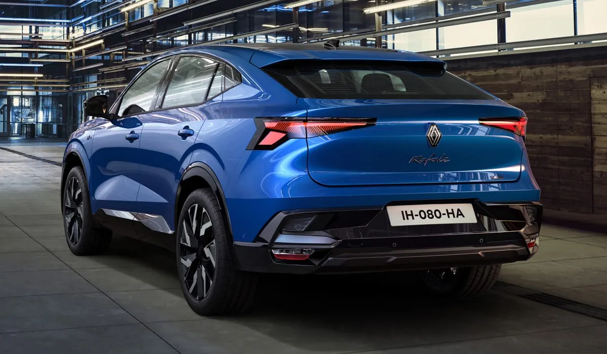 Pristatytas kupė krosoveris „Renault Rafale”